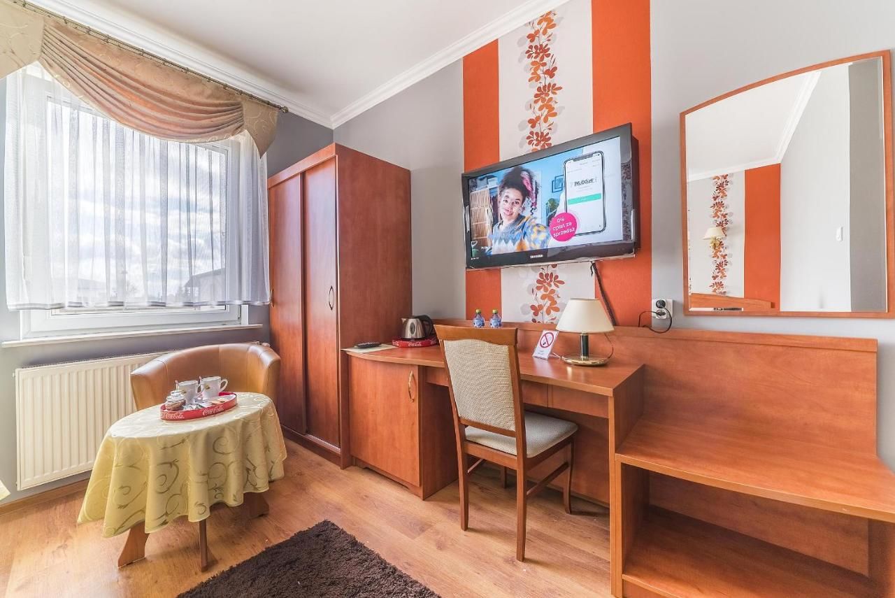 Отель Hotel Doris Оборники-13