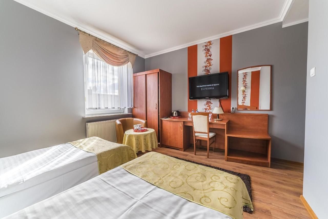 Отель Hotel Doris Оборники-14