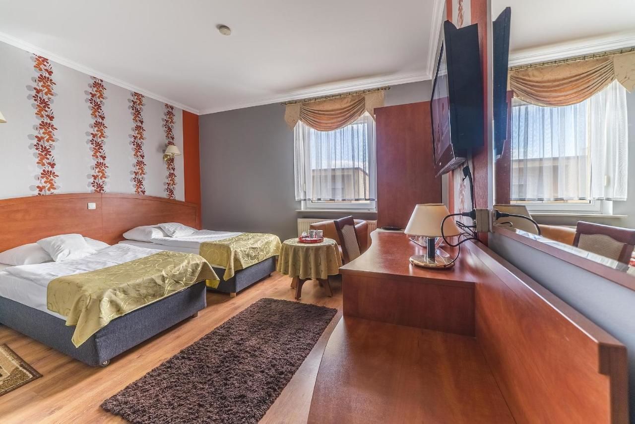 Отель Hotel Doris Оборники-16