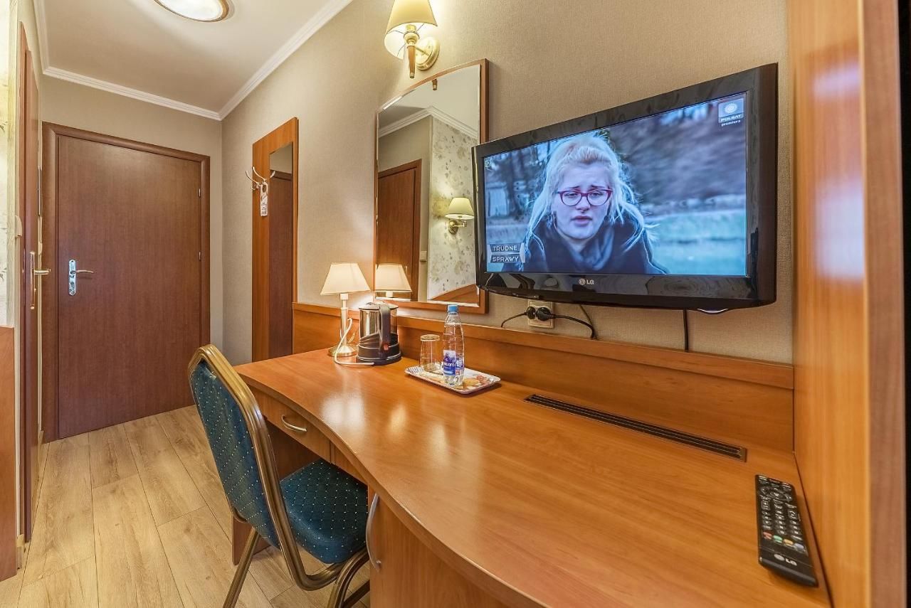 Отель Hotel Doris Оборники-18
