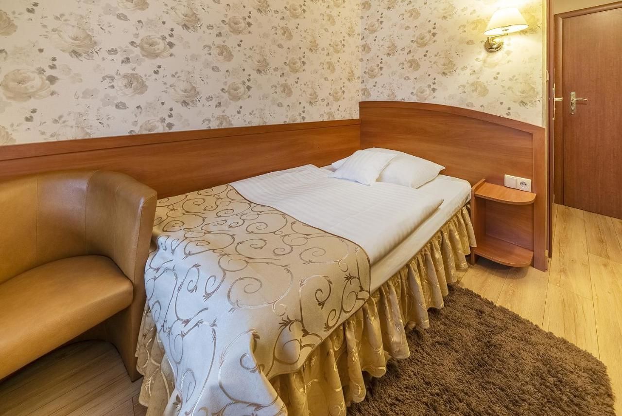 Отель Hotel Doris Оборники-19