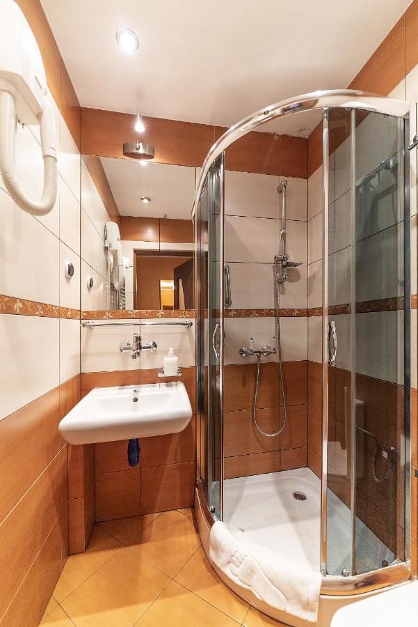 Отель Hotel Doris Оборники-24