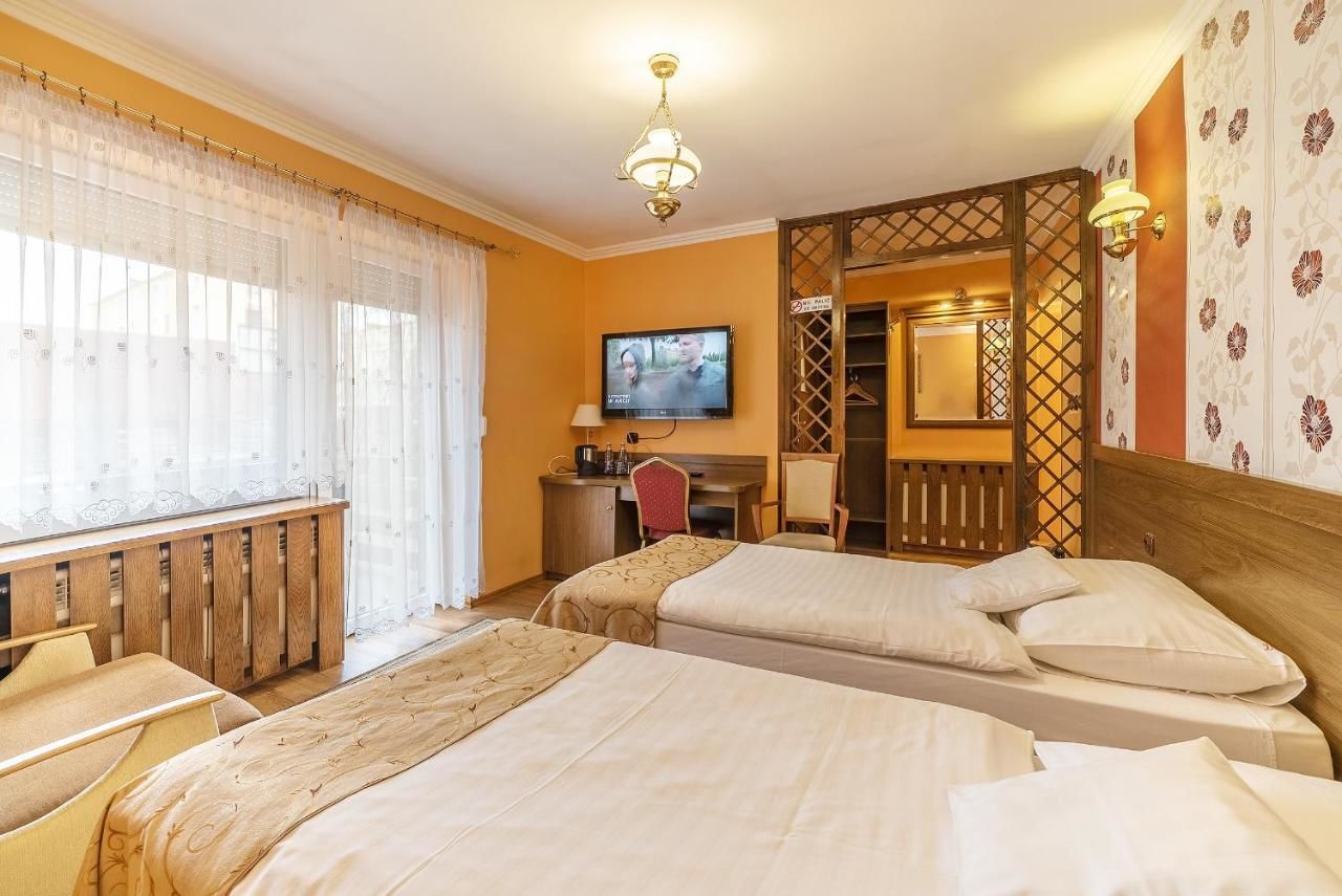 Отель Hotel Doris Оборники-25
