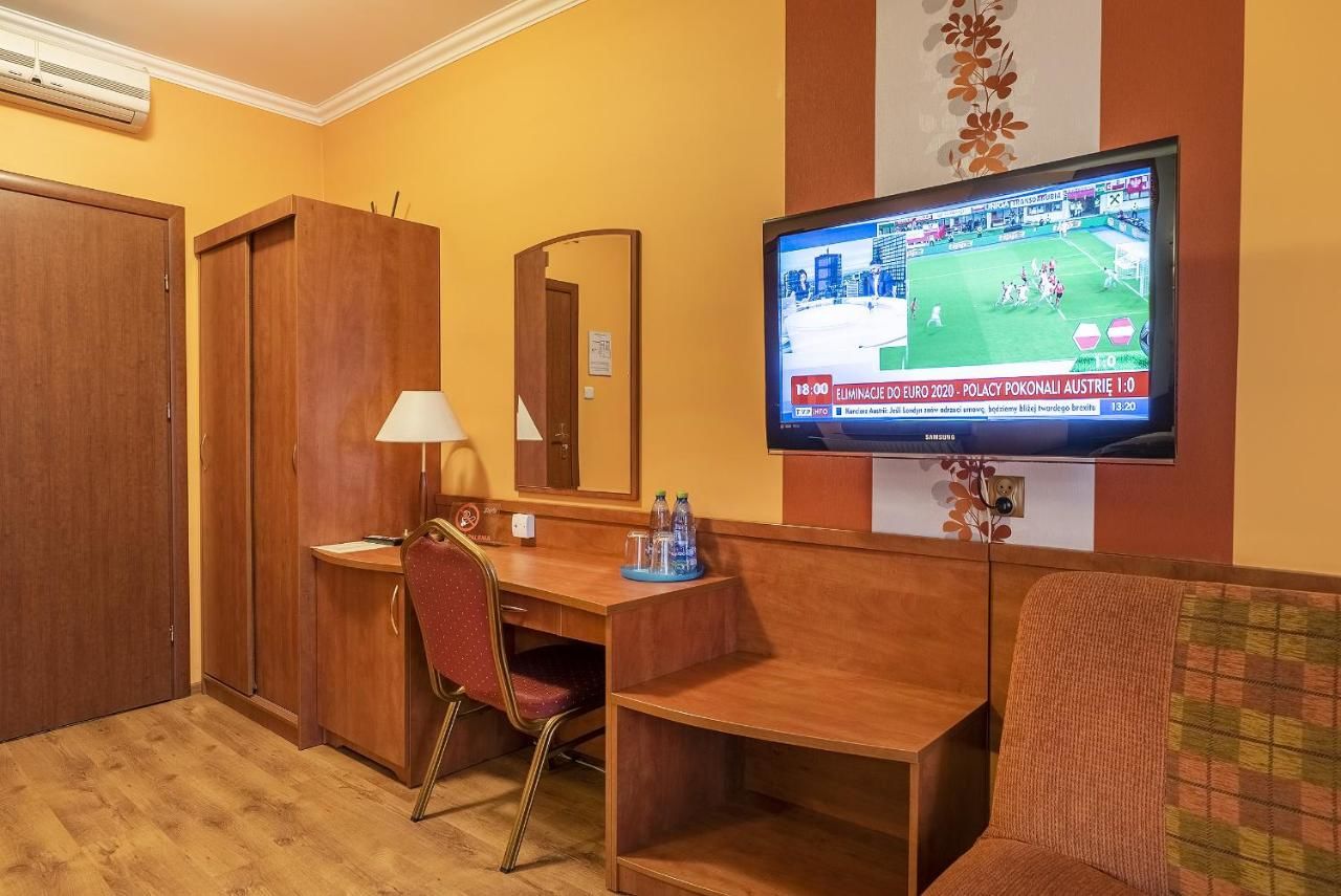 Отель Hotel Doris Оборники-32