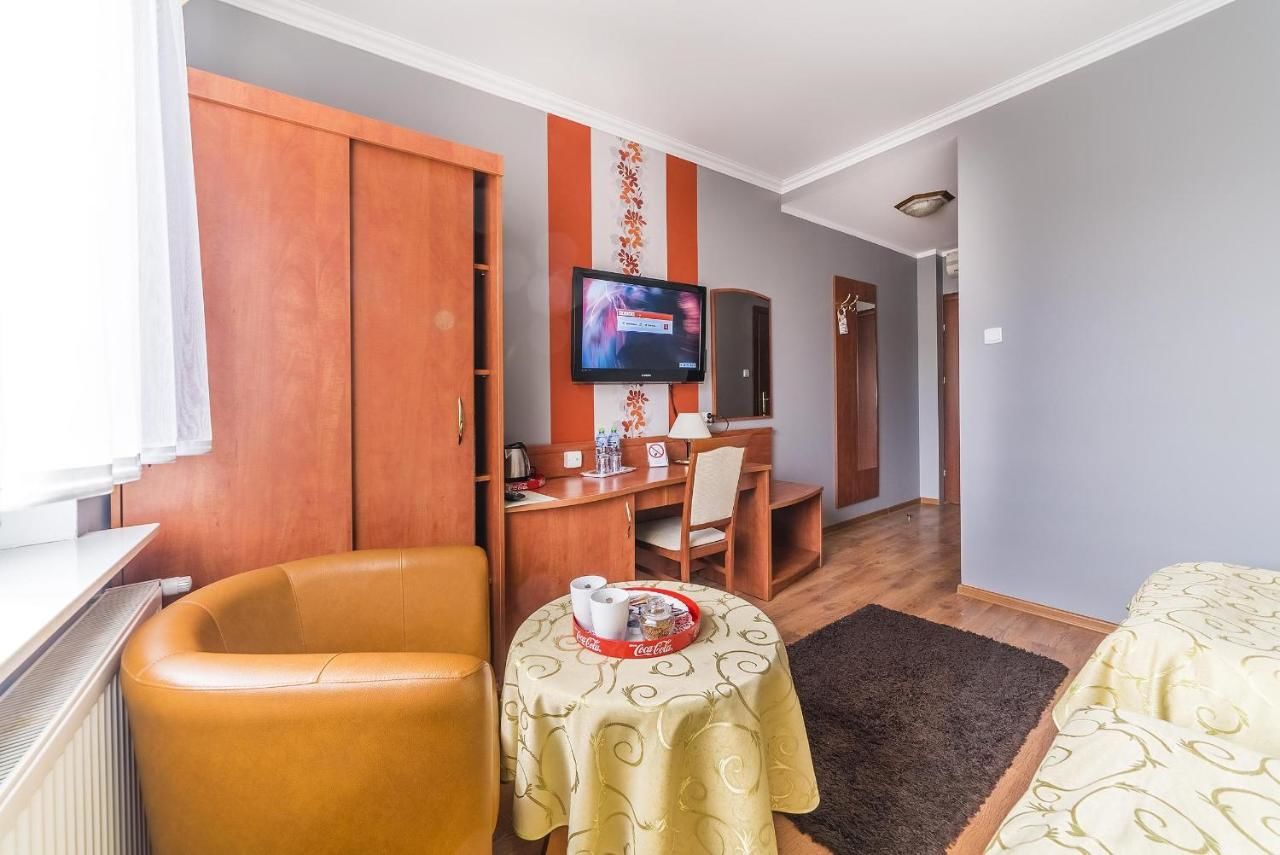Отель Hotel Doris Оборники-11